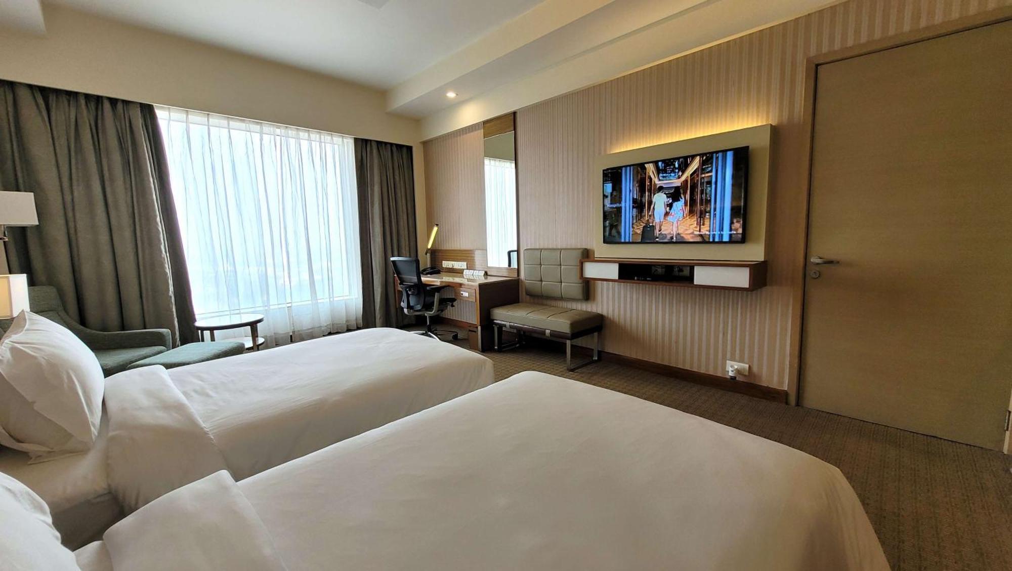 Radisson Blu Hotel, Greater Noida Ngoại thất bức ảnh Deluxe room