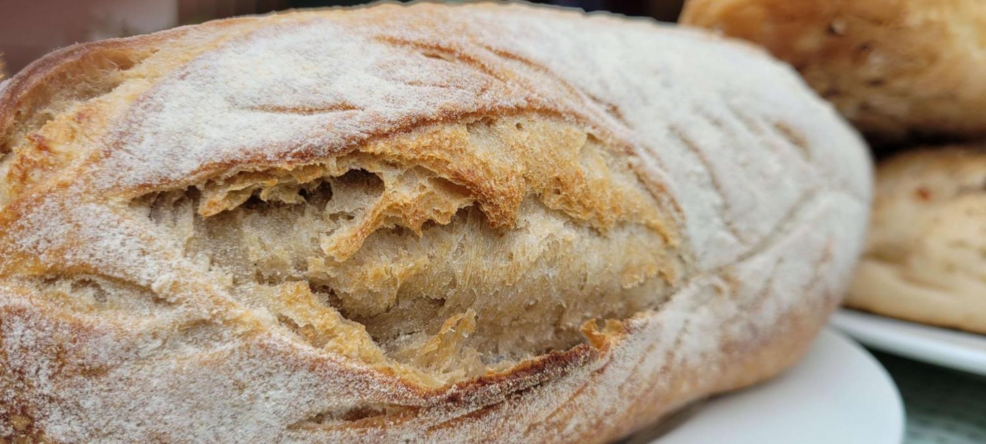 Radisson Blu Hotel, Greater Noida Ngoại thất bức ảnh A close-up of a loaf of bread