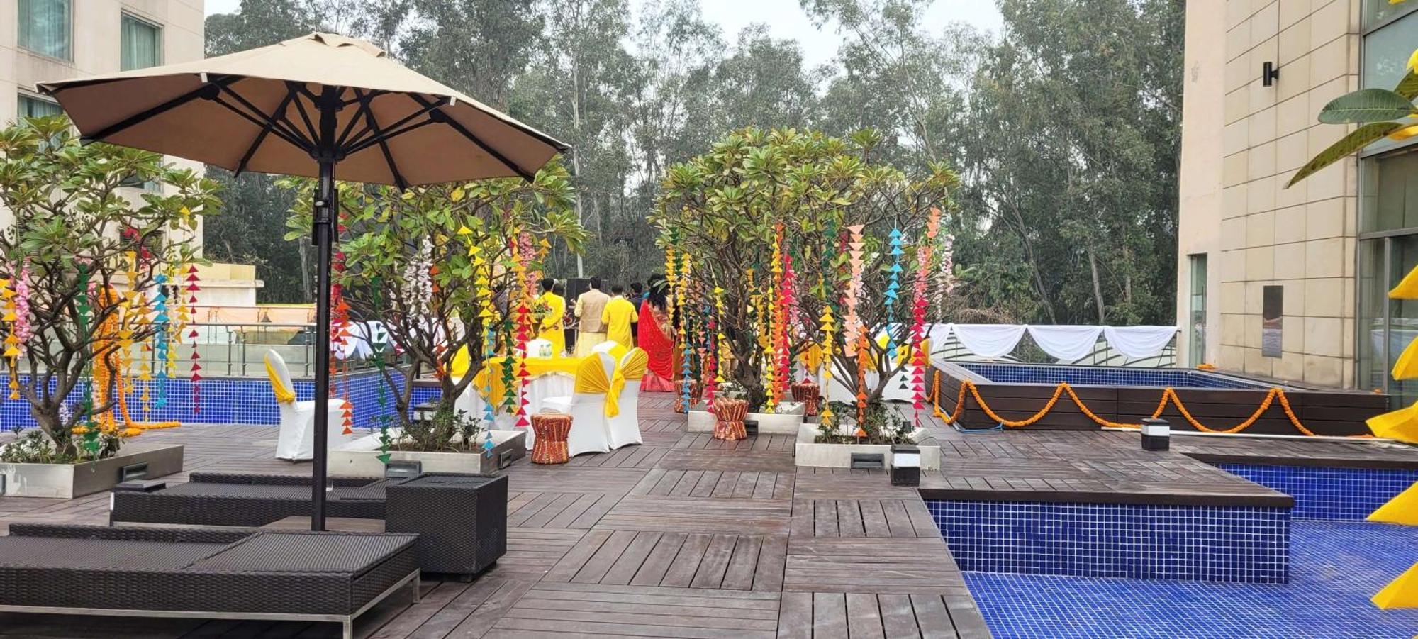 Radisson Blu Hotel, Greater Noida Ngoại thất bức ảnh A wedding in India