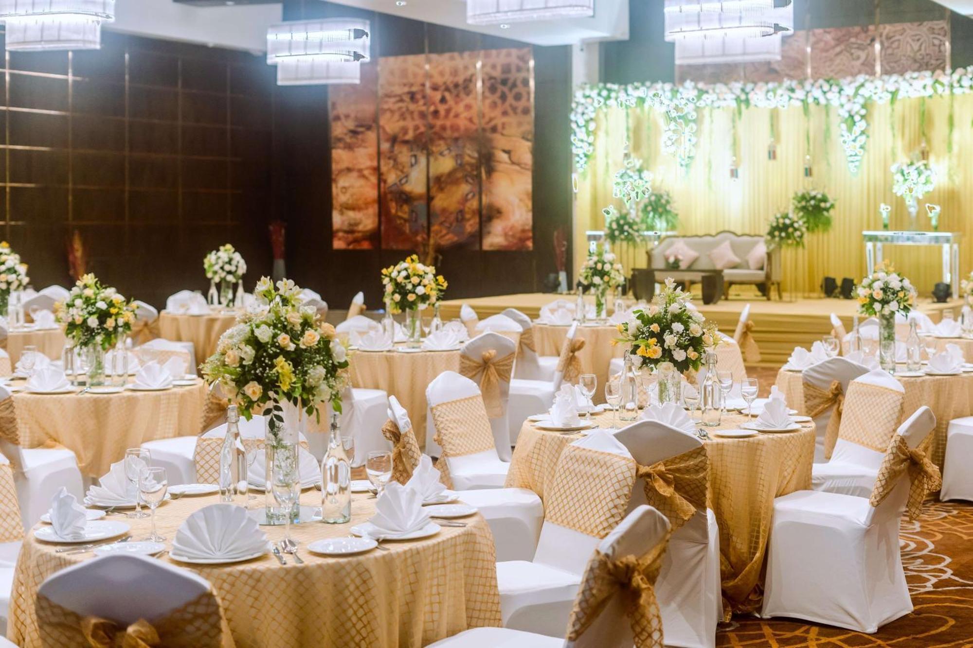 Radisson Blu Hotel, Greater Noida Ngoại thất bức ảnh The Grand Ballroom
