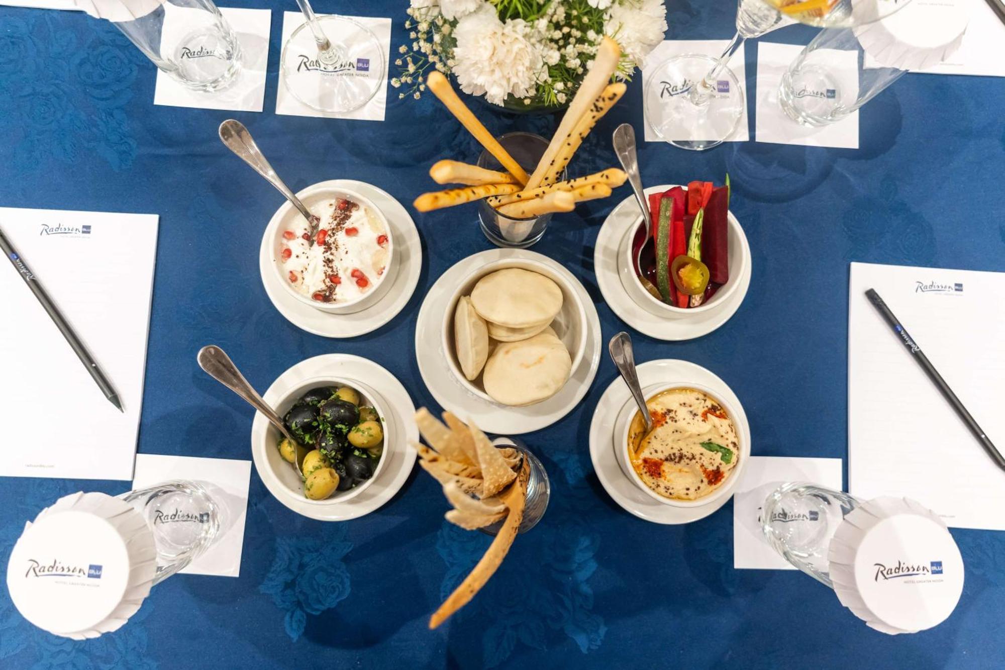 Radisson Blu Hotel, Greater Noida Ngoại thất bức ảnh A selection of Israeli snacks