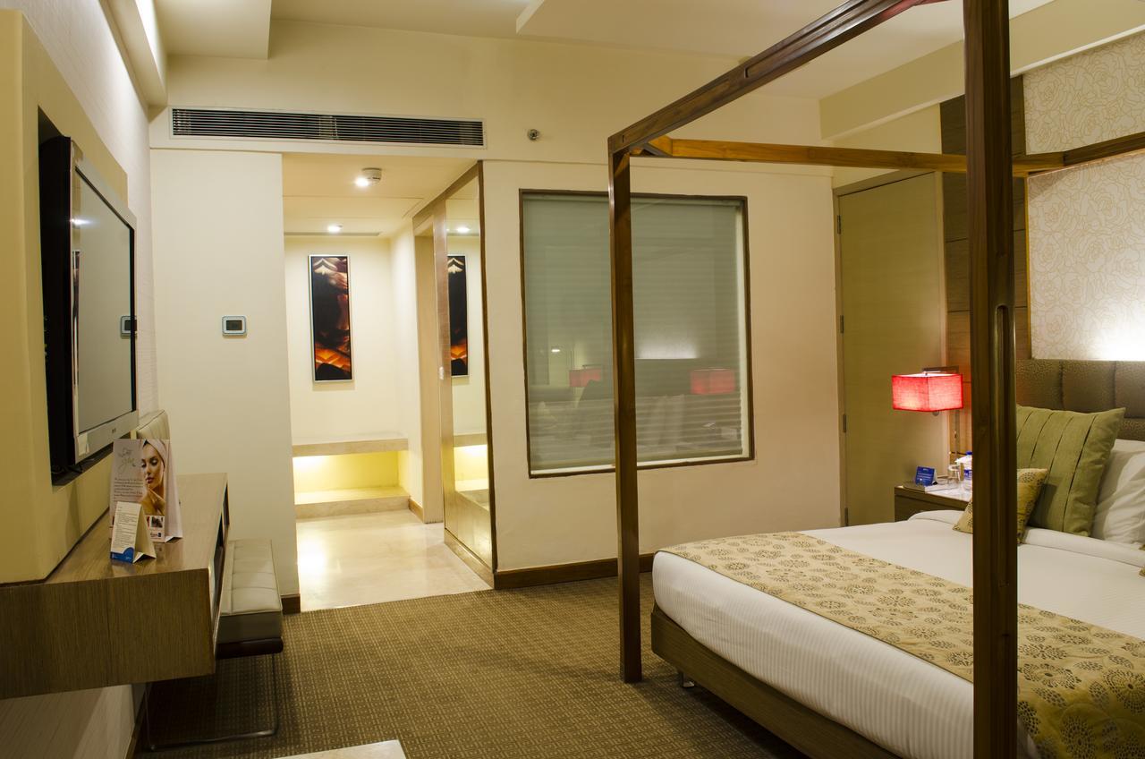 Radisson Blu Hotel, Greater Noida Ngoại thất bức ảnh A room at the Taj Bengal